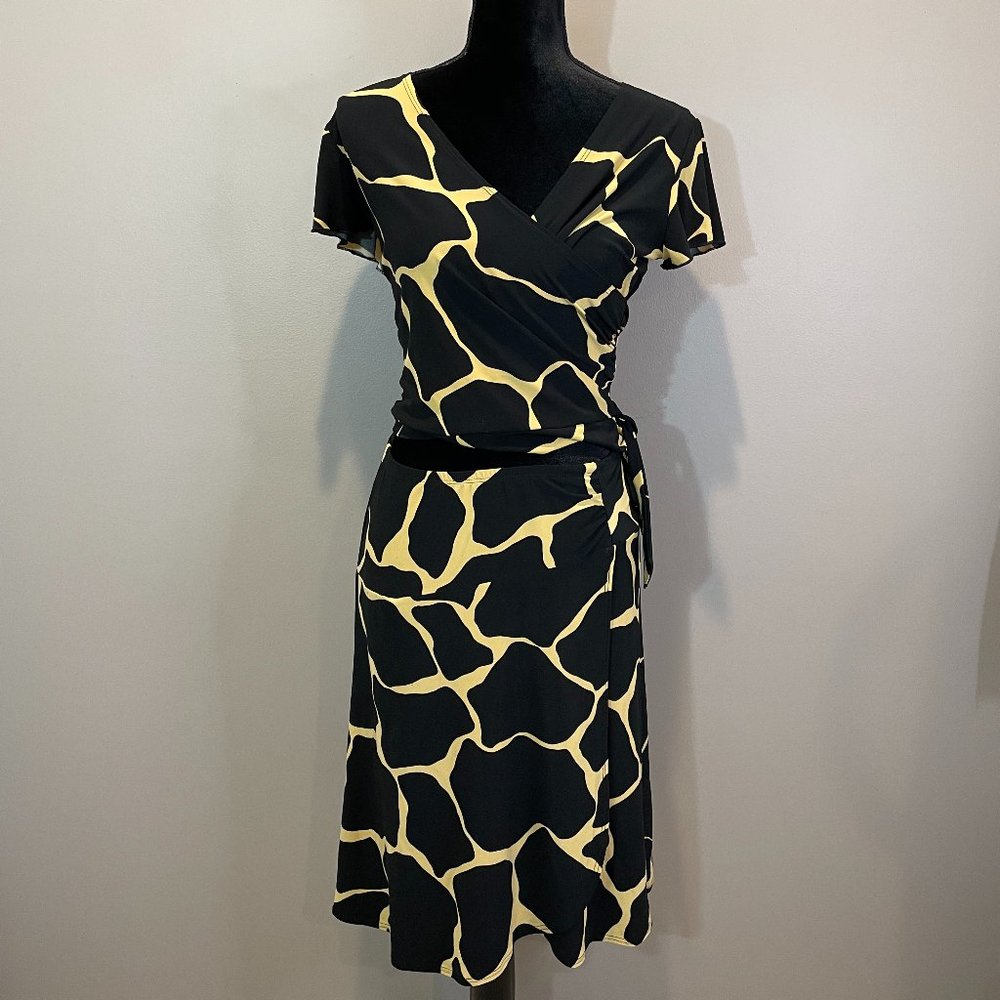 John Paul Richard Unifrm Petite Womens A-sym Skirt & Matching top  sz S NWOT